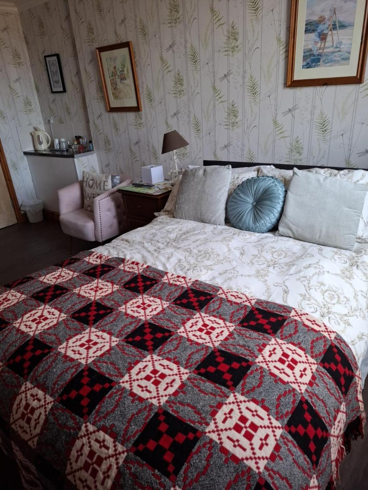 Sportsmans Lodge Bed And Breakfast Amlwch Habitación foto