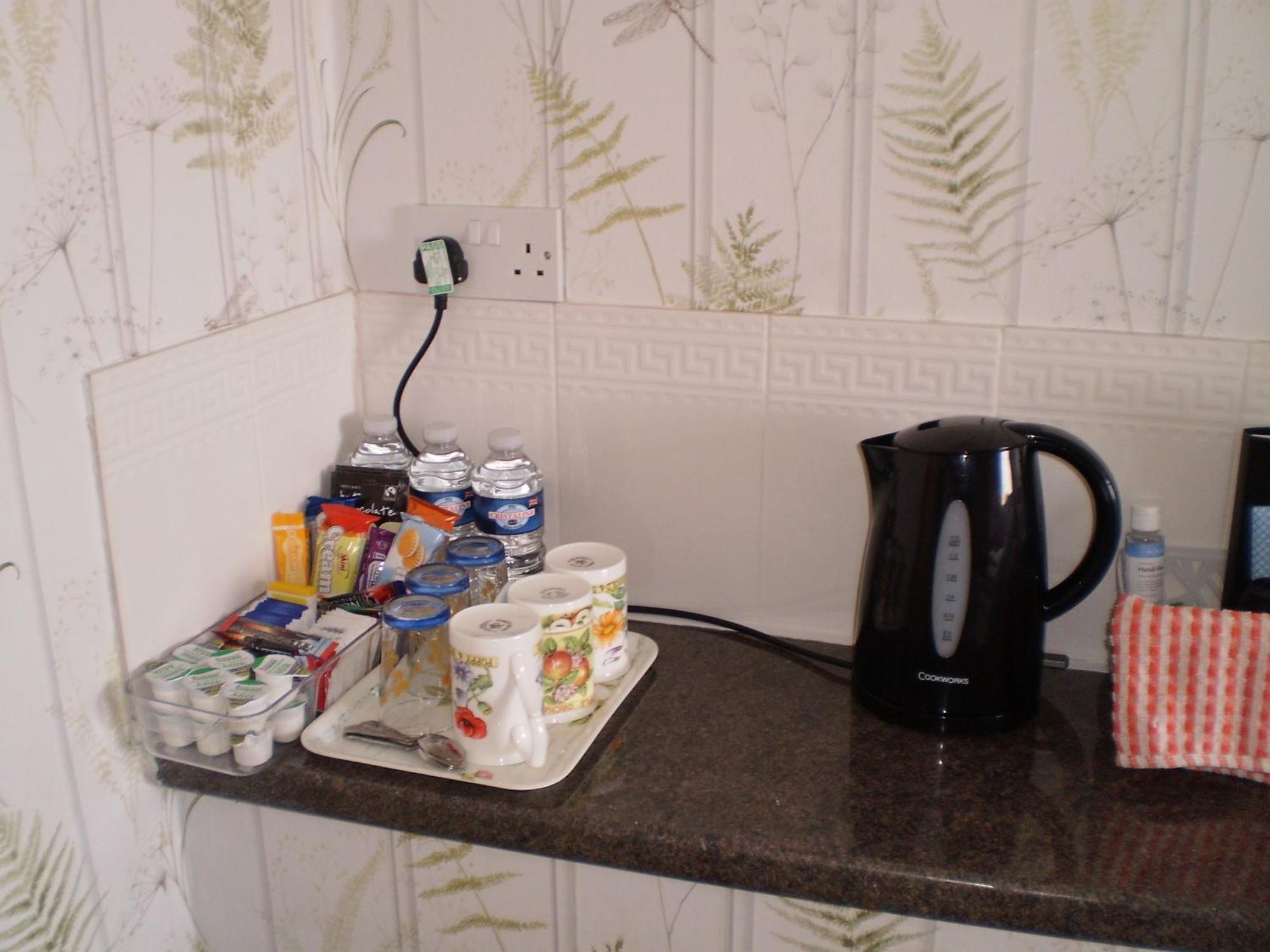 Sportsmans Lodge Bed And Breakfast Amlwch Habitación foto